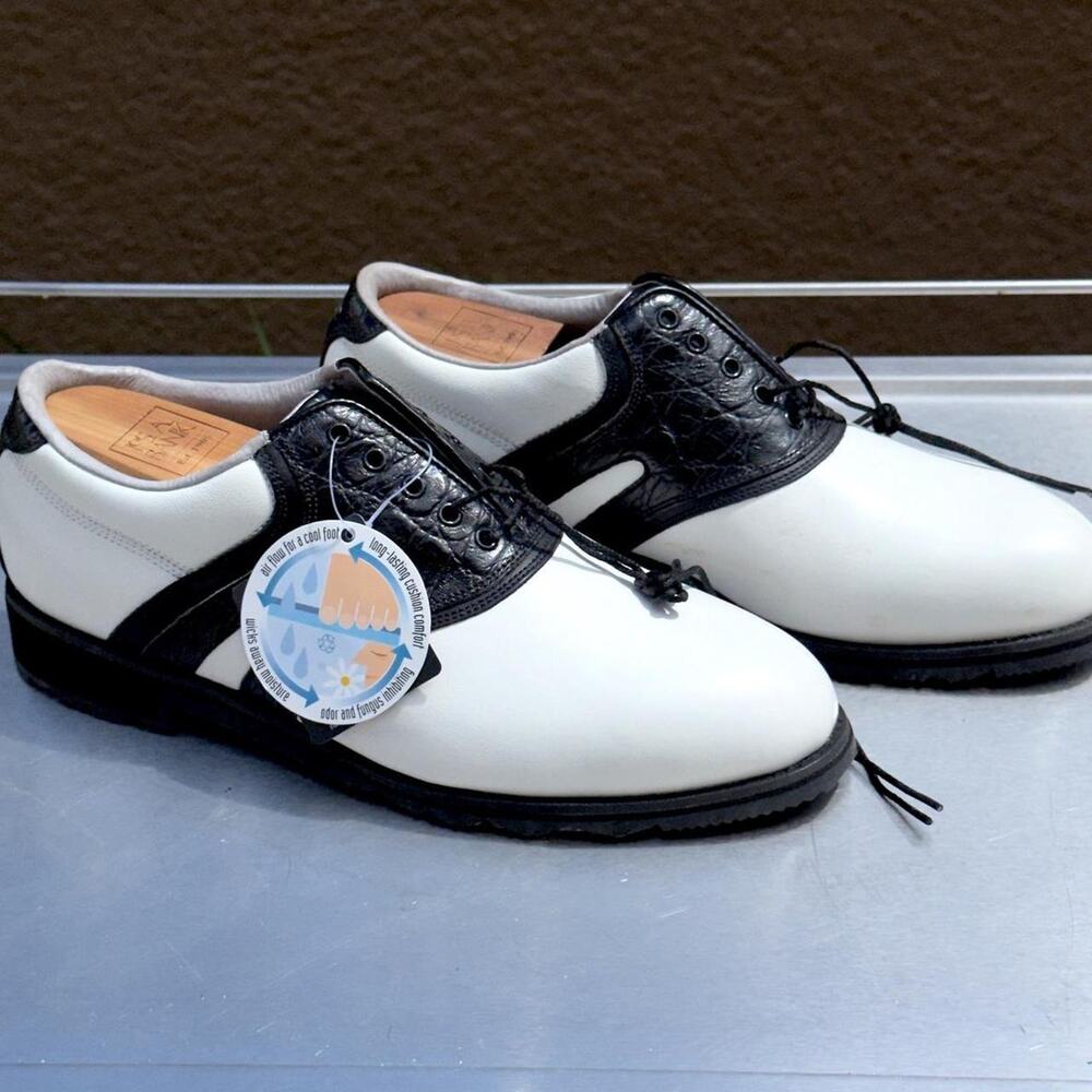 Florsheim Black and White Leather Oxford Golf Shoes - Size 9 1/2 M